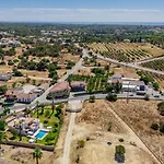 Greice Homes - Carob Tree 别墅 *