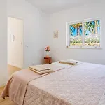 Greice Homes - Carob Tree 알만실
