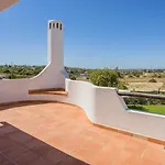 Greice Homes - Carob Tree 빌라